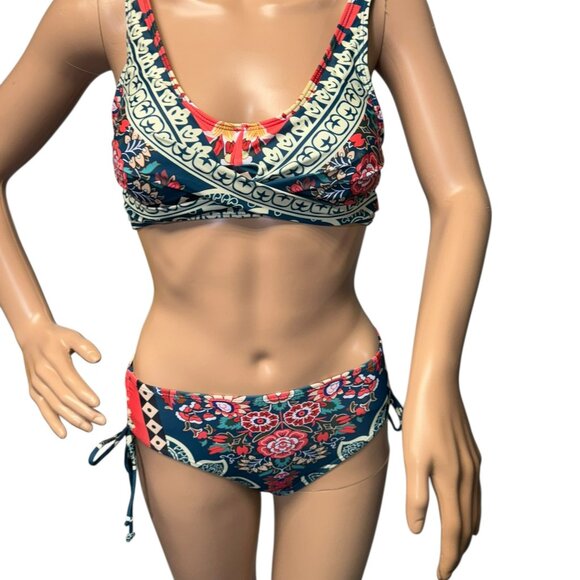 NWT Two-piece Floral Print Bikini Set - Size XS - Picture 9 of 13